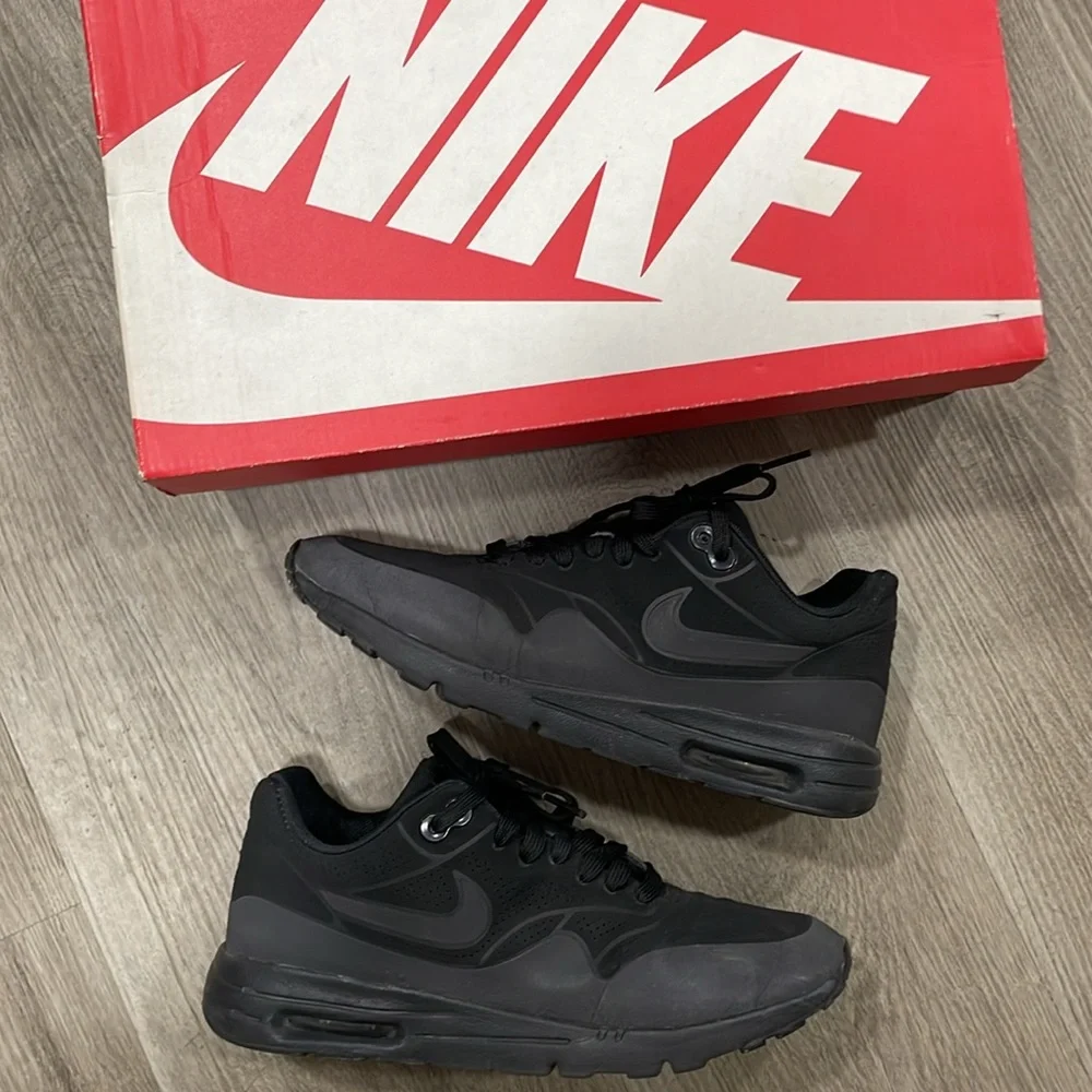 Nike Air Max 1 Ultra Moire Black- Size 7
